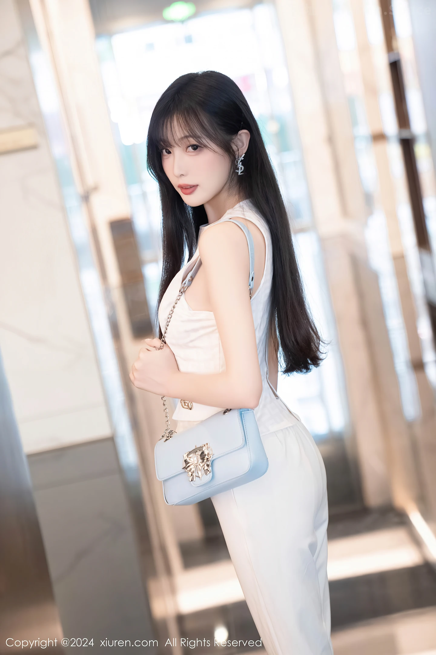 图片[3]-[XiuRen秀人网] VOL.9528 模特林星阑性感白上衣配简约长裤露白色内衣秀曼妙身姿诱惑写真84P-秀人网官方网站